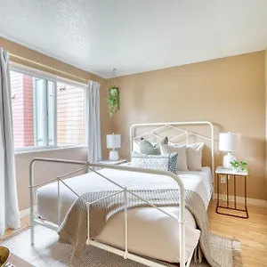  Apartment - Adorable Bright 1 Bed Near Ohsu United States